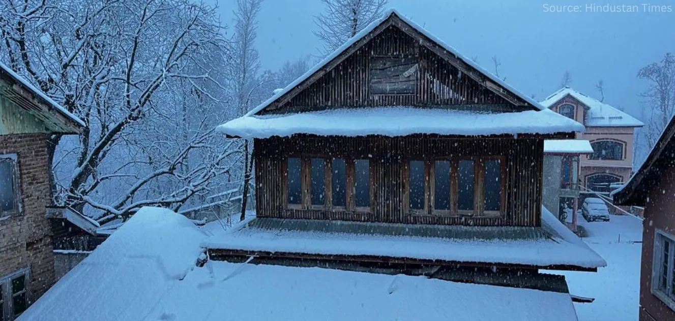 Flights Are Delayed at Srinagar Airport Due to Heavy Snowfall and Rain